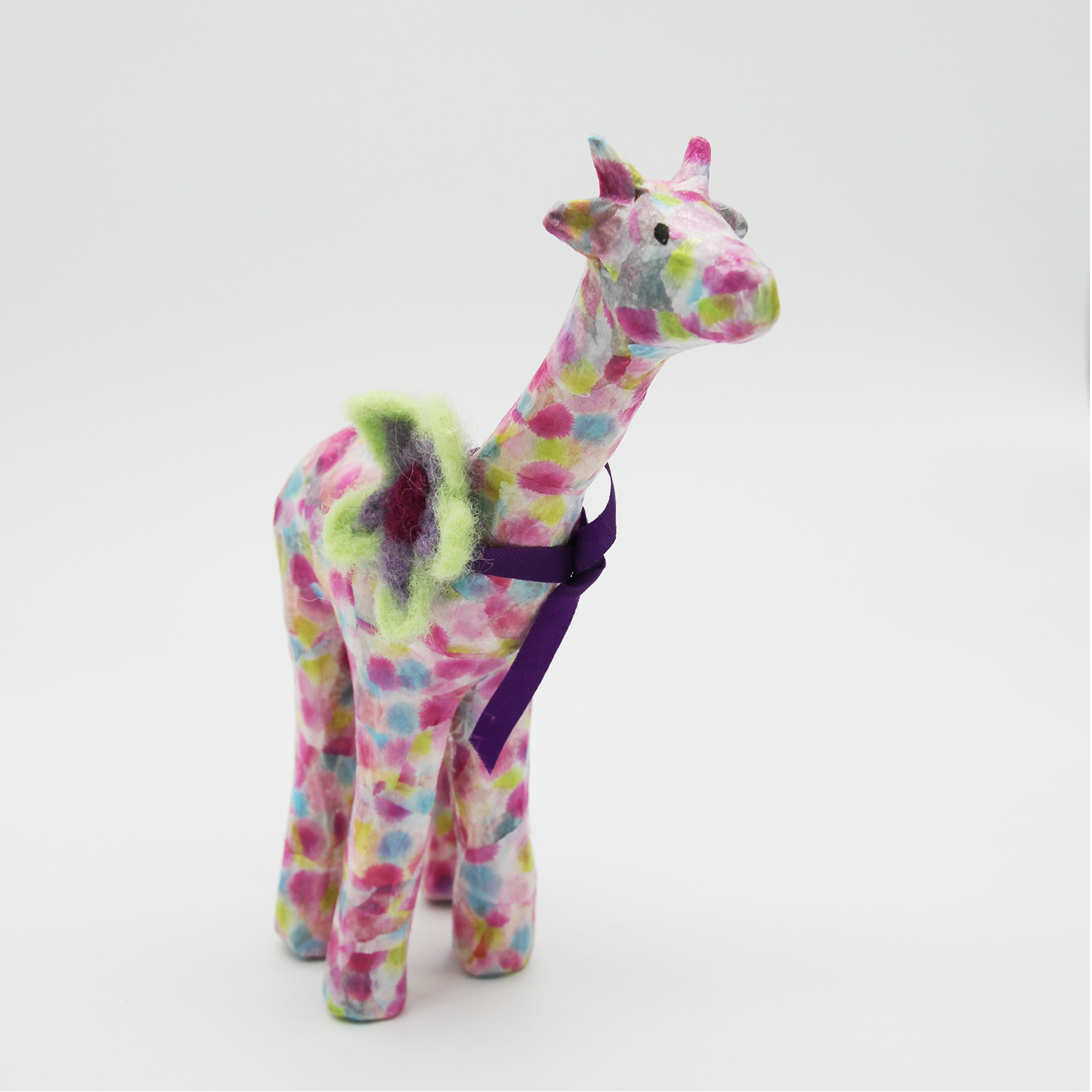 Création de girafe en papier mâché