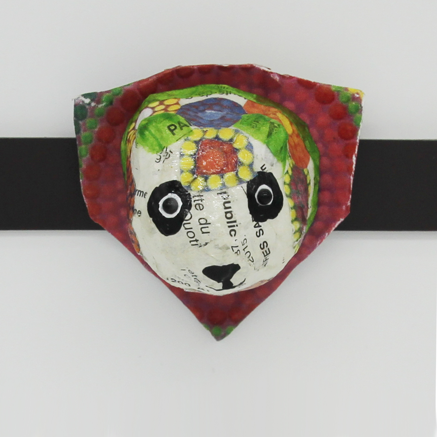Création de magnet tête de panda en papier mâché