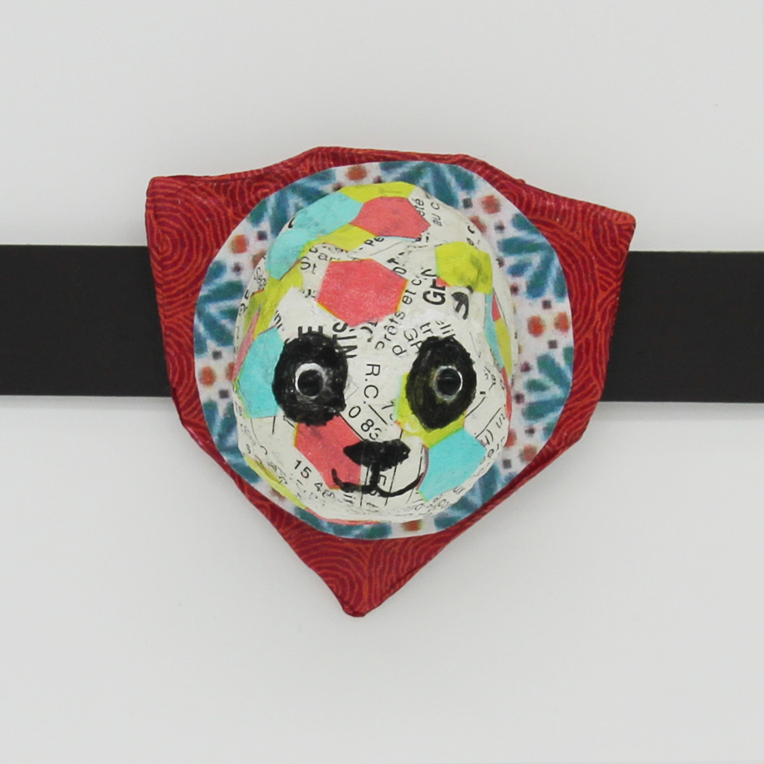 Création de magnet tête de panda en papier mâché