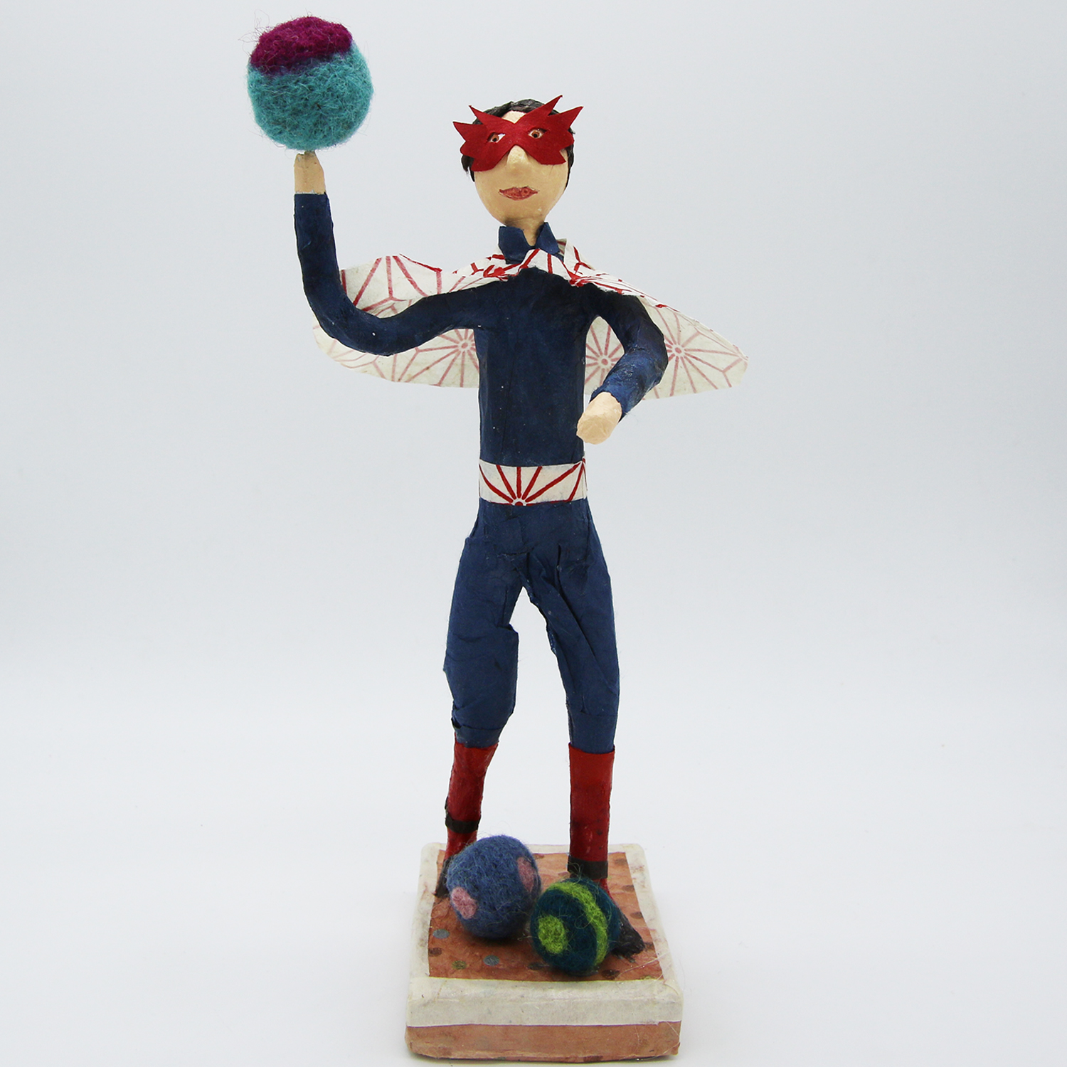 Création de figure en papier mâché Jeune homme aux ballons