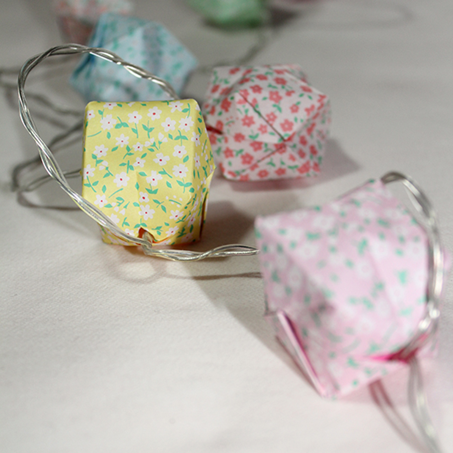 DIY Guirlande de cubes en origami