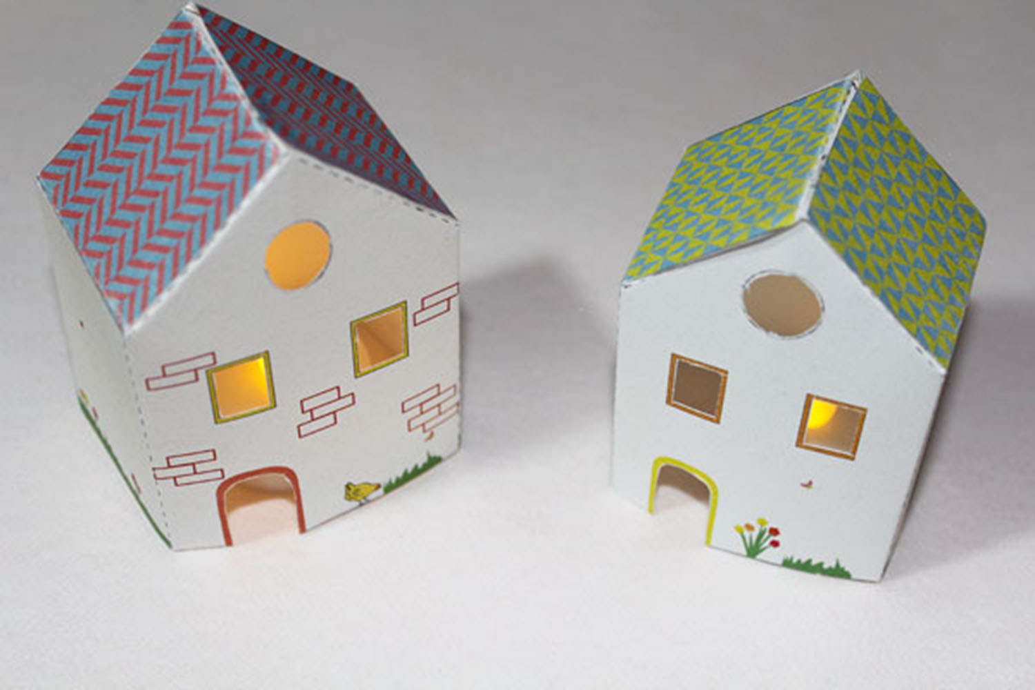 DIY Photophores en papier en forme de maisons